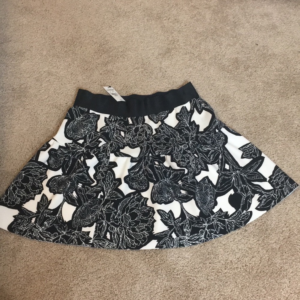 BRAND NEW Summer Express Floral Skirt.